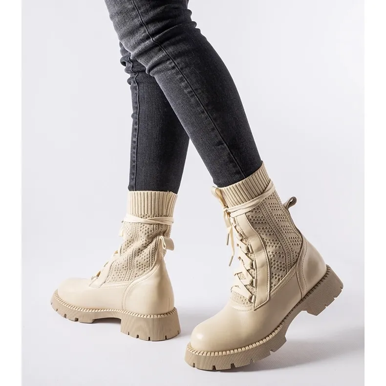 Boots chaussettes ajourées beiges par Portico
