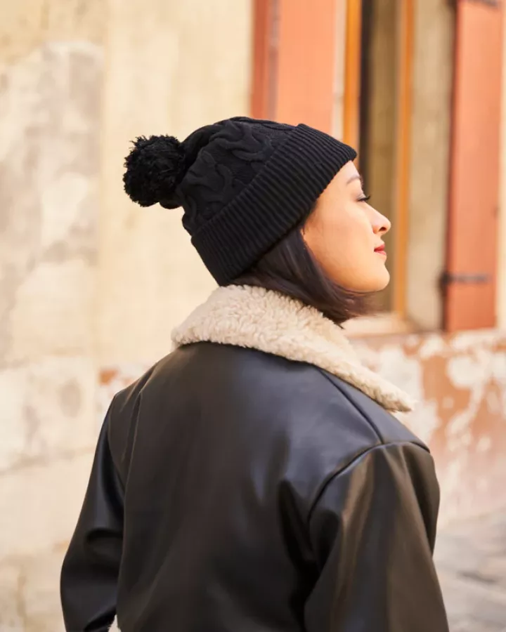 Minuit sur Terre - Bonnet en tricot de coton bio à effet torsadé