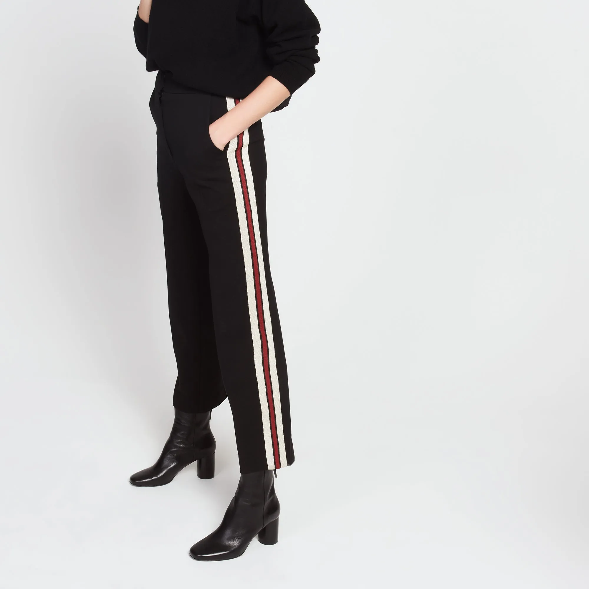 Pantalon bandes colorées sur les ctés
